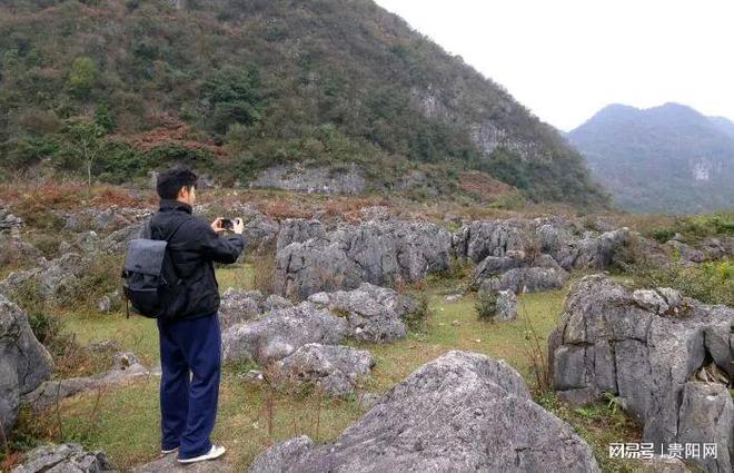 “火星”邂逅贵安深处的“世外桃源”pg电子中国网站玩转贵安 一条隧道通(图4)