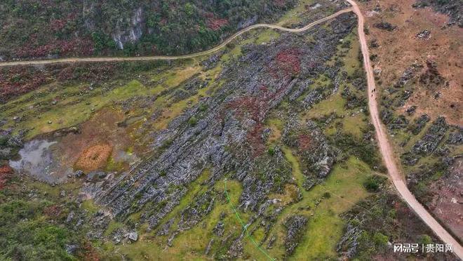 “火星”邂逅贵安深处的“世外桃源”pg电子中国网站玩转贵安 一条隧道通(图6)